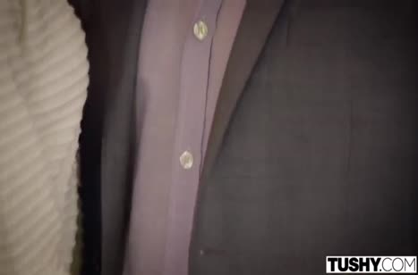 Милая Ariana Marie уже с утречка готова к анальному сексу #1