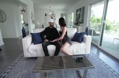 Немного фут фетиша и Charlotte Sins согласилась на трах