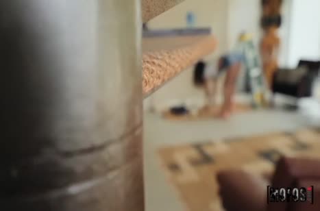 Похотливая художница Katana Kombat охотно переключилась на член