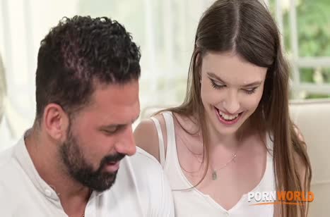 Крепыш помог девушке в новом городе и она отблагодарила его аналом