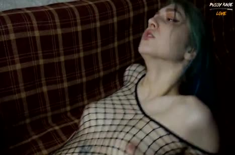 Девушка в секс наряде в сеточку снимает домашний трах #6