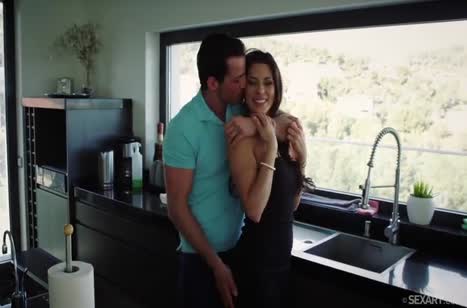 Сексуальная Alexa Tomas по полной отрывается с ухажером #2