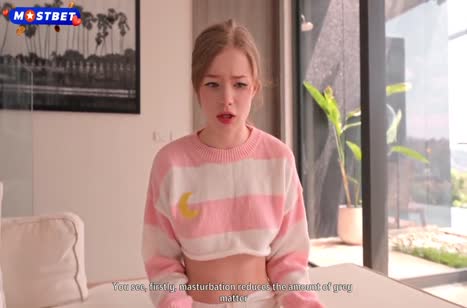 Рыжая деваха сама полезла в штаны к пареньку