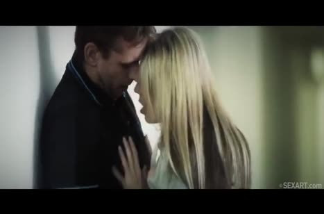 Парень прокатил Gina Gerson на члене в подземной парковке #2