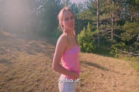 Русская парочка заехала в глушь, чтобы потрахаться