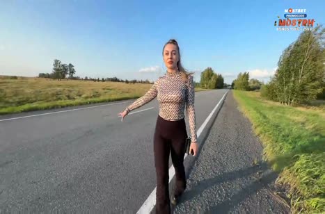 Чел подвез красивую русскую девушку и она в долгу не осталась