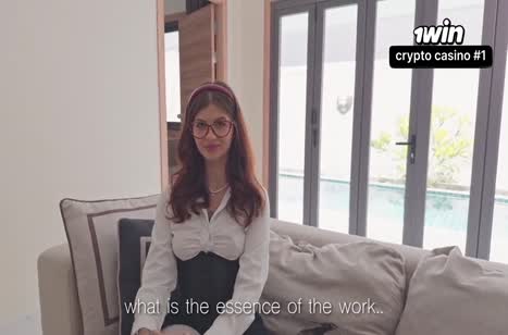 Русская девица в корсете согласилась на порнушку