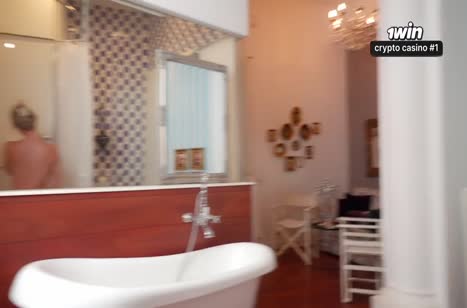 Задорная русская блондинку устроила оргию прямо в душе #3