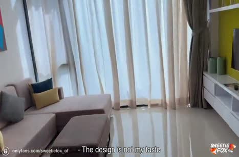 Парниша подцепил рыжую красотку в парке